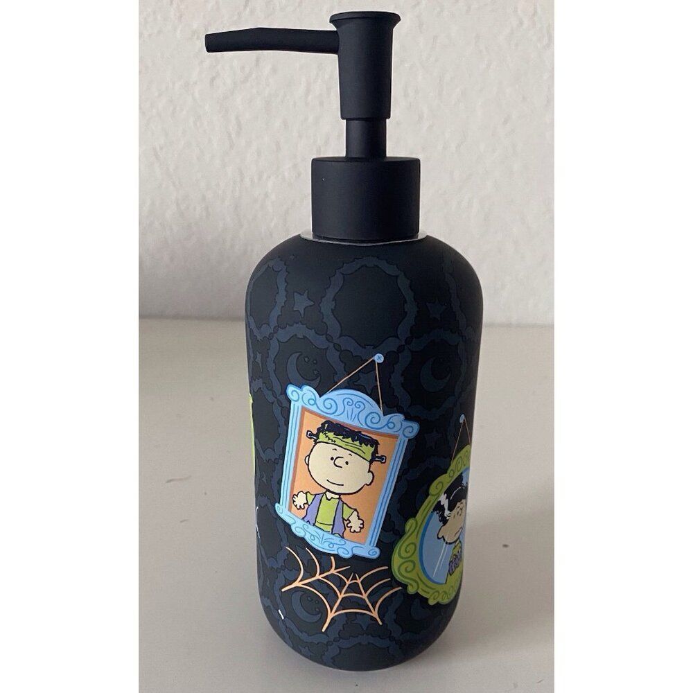 Peanuts Snoopy Charlie Brown Halloween Costumes Black Soap Lotion Dispenser NEW